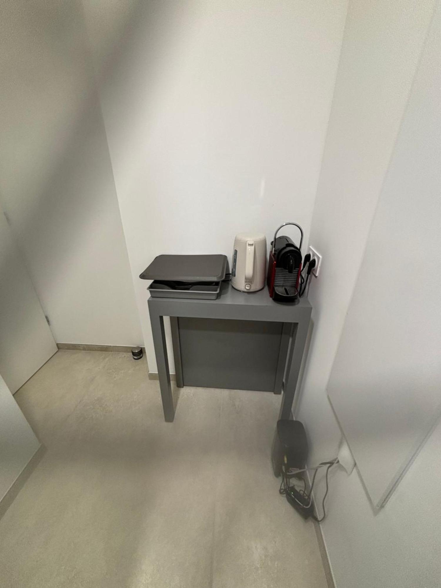 Chambre Privee Climatisee Avec Salle De Bains Partagee-Le Sapin Genay (Rhone) Exterior foto